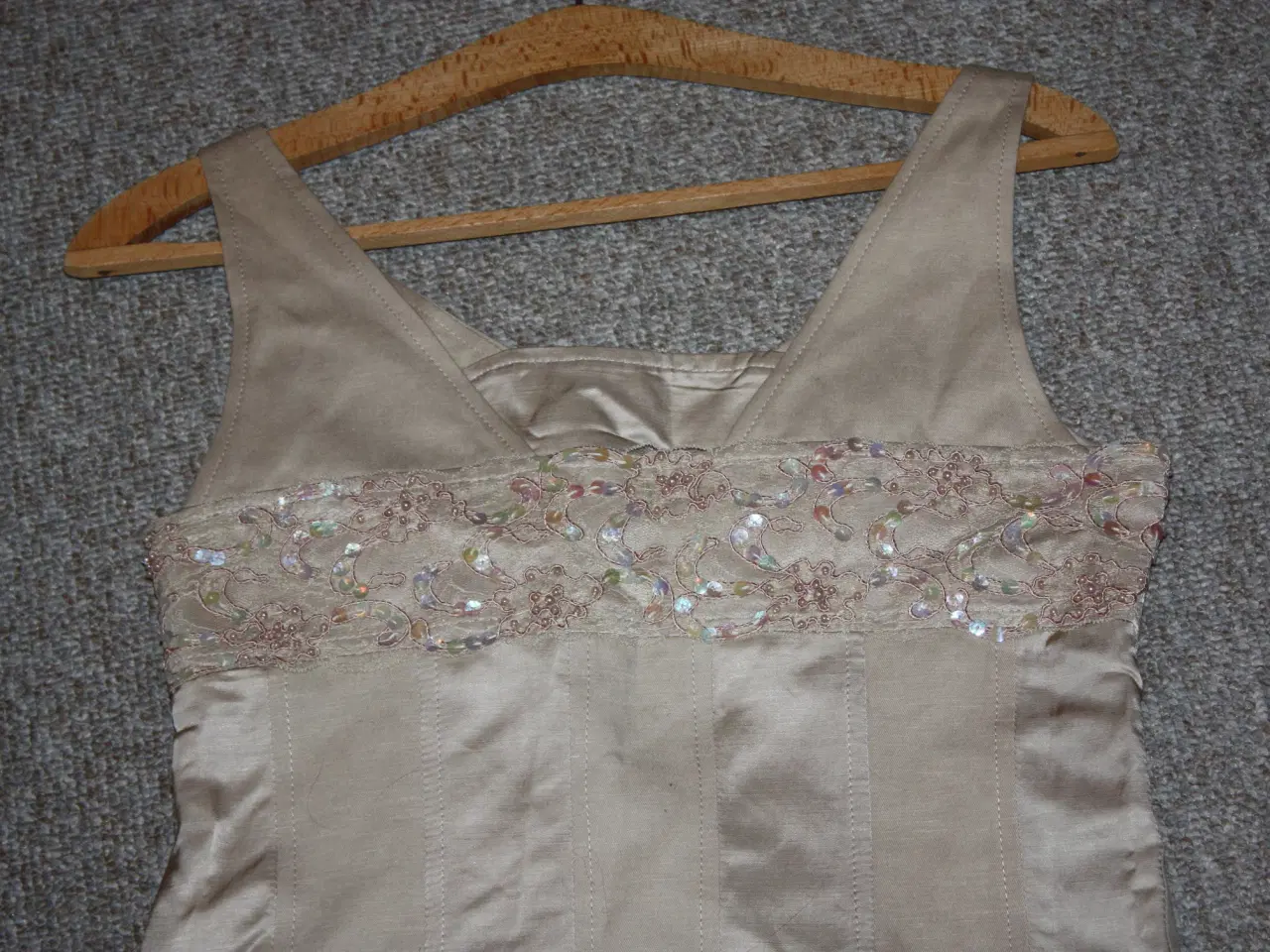 Billede 6 - Fin Creton top med perleapplikationer str. 36