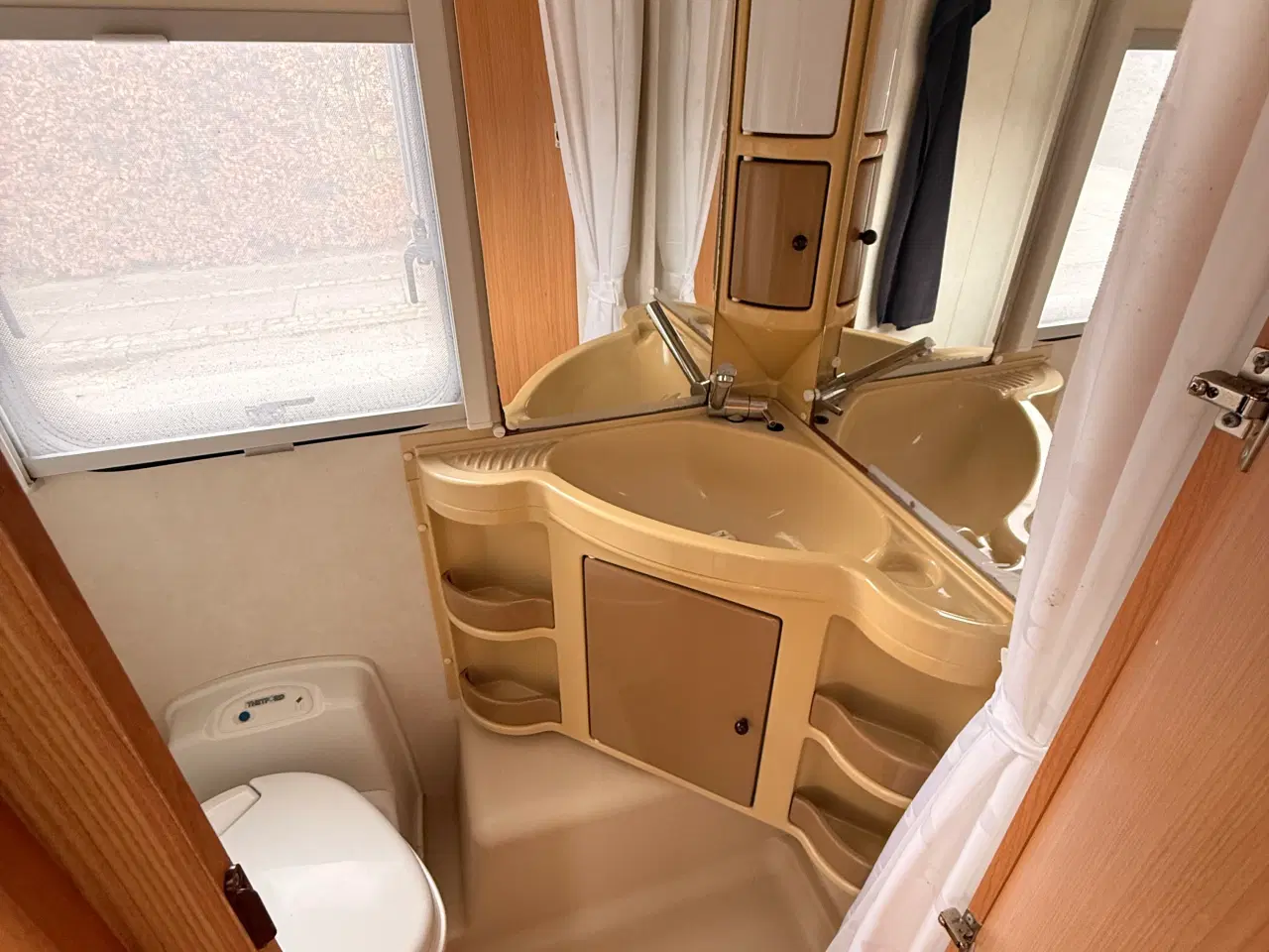 Billede 15 - 2011 Adria 563 PU / Isabella Fortelt