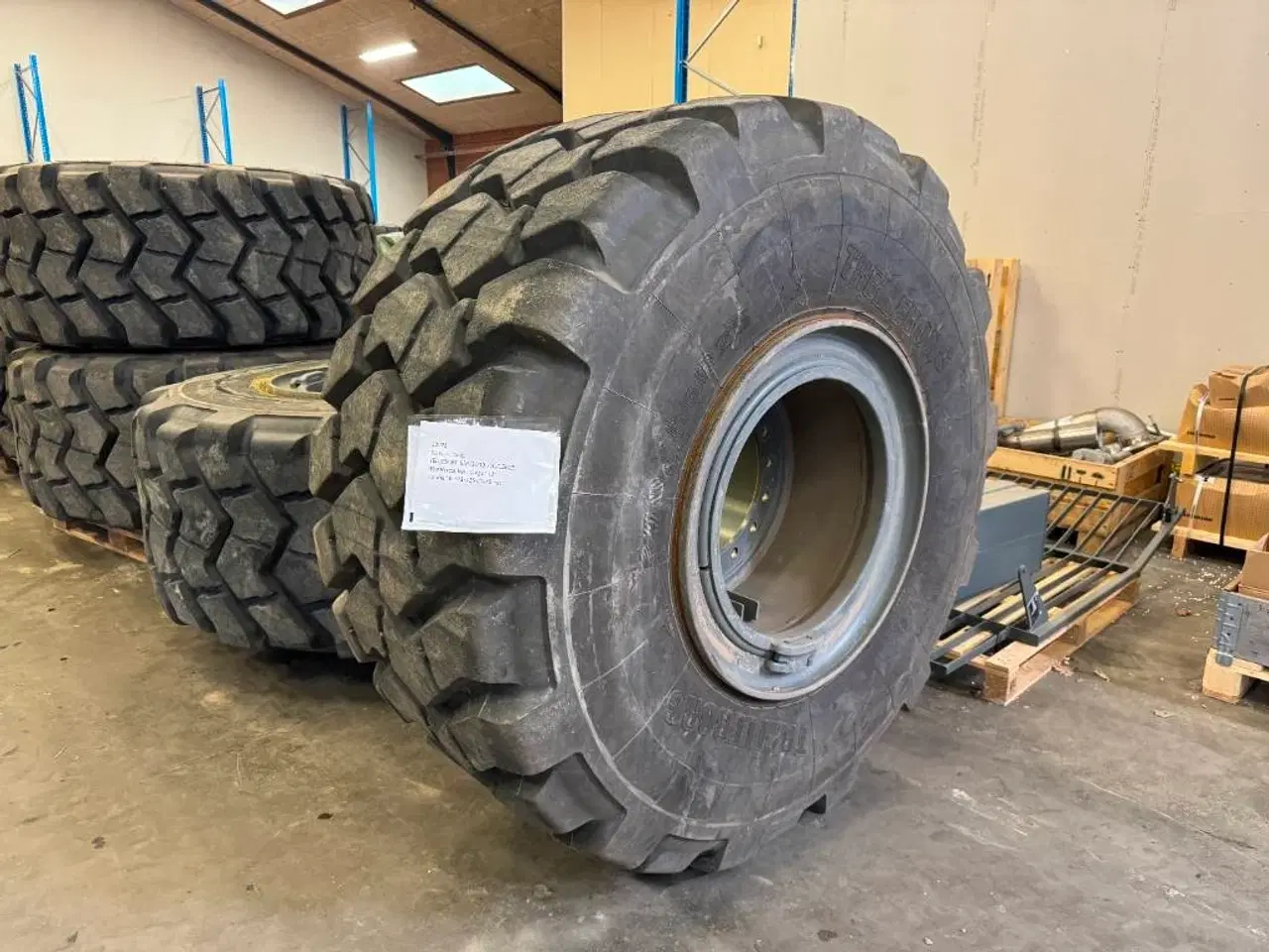 Billede 1 - [Other] TELLEBORG 750/65R25