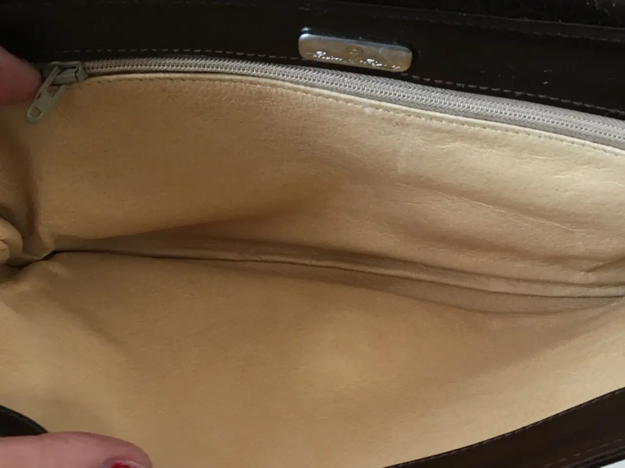 Billede 5 - Etienne Aigner, skind clutch