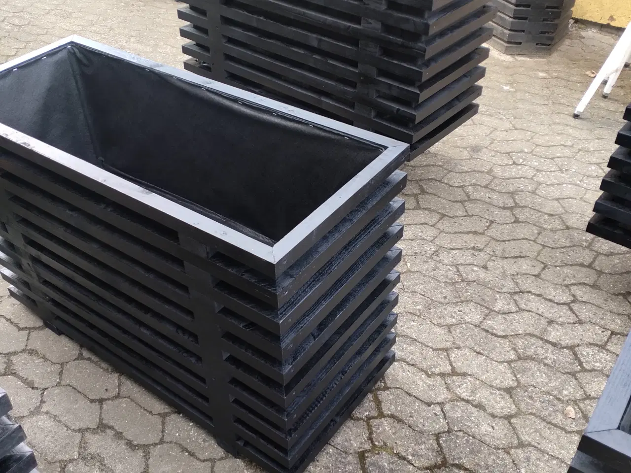 Billede 1 - Højbede på mål.