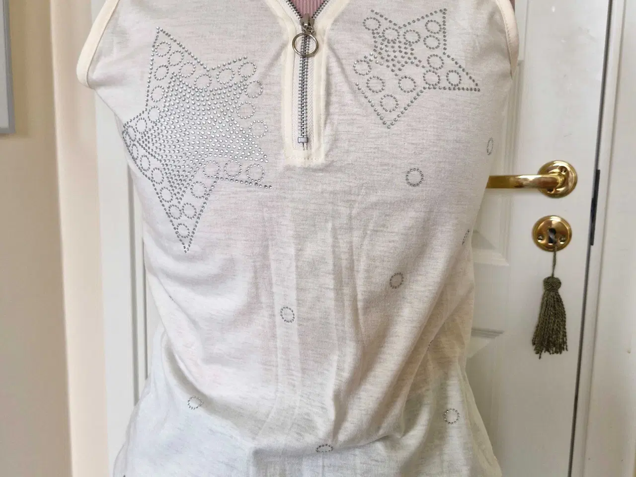 Billede 2 - Bluse med similisten