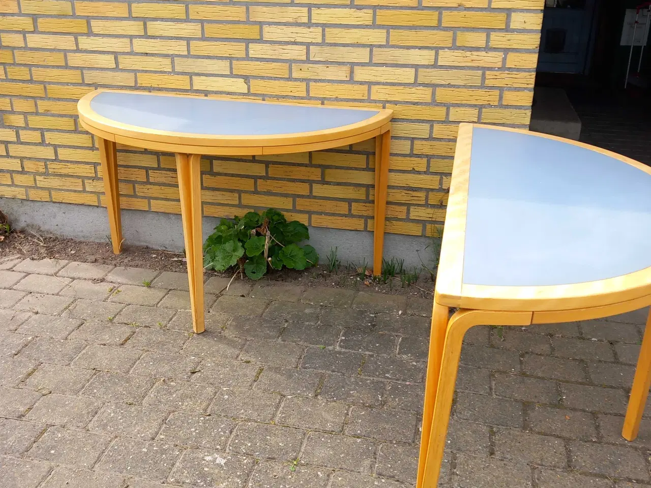Billede 2 - Rundt 2 delt bord