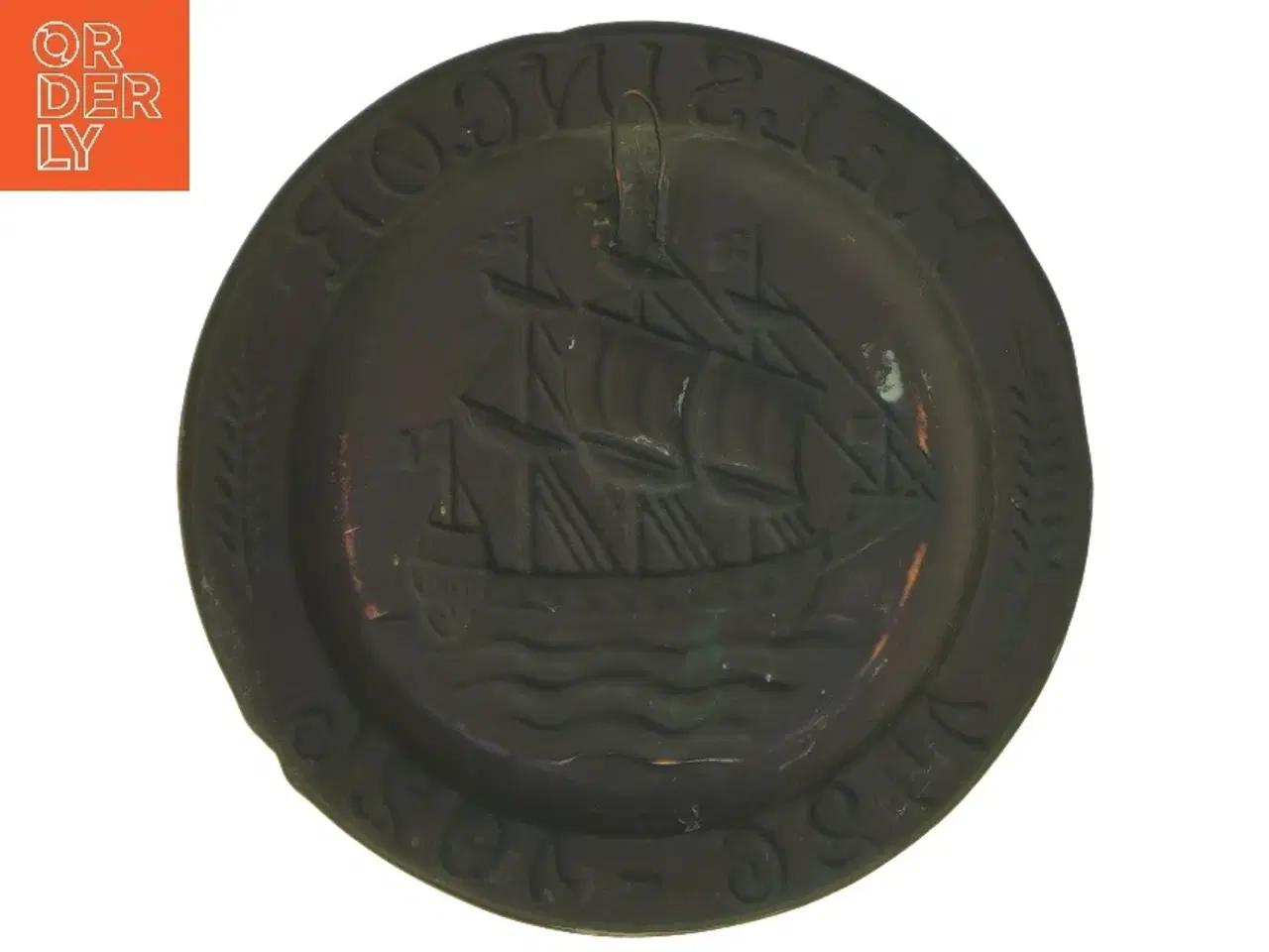 Billede 3 - Dekorativ helsingør 500 års jubilæums platte i messing med skibsmotiv (str. Ø 17,5 cm)