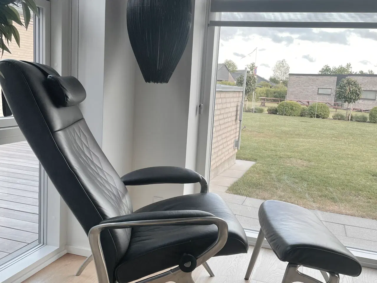 Billede 2 - Stressless lænestol med fodskammel 