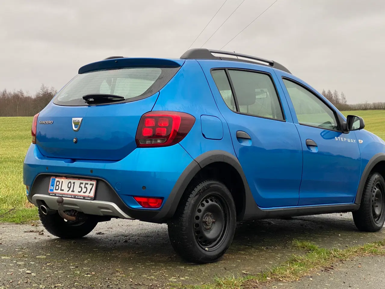 Billede 5 - Dacia Sandero Stepway med træk.