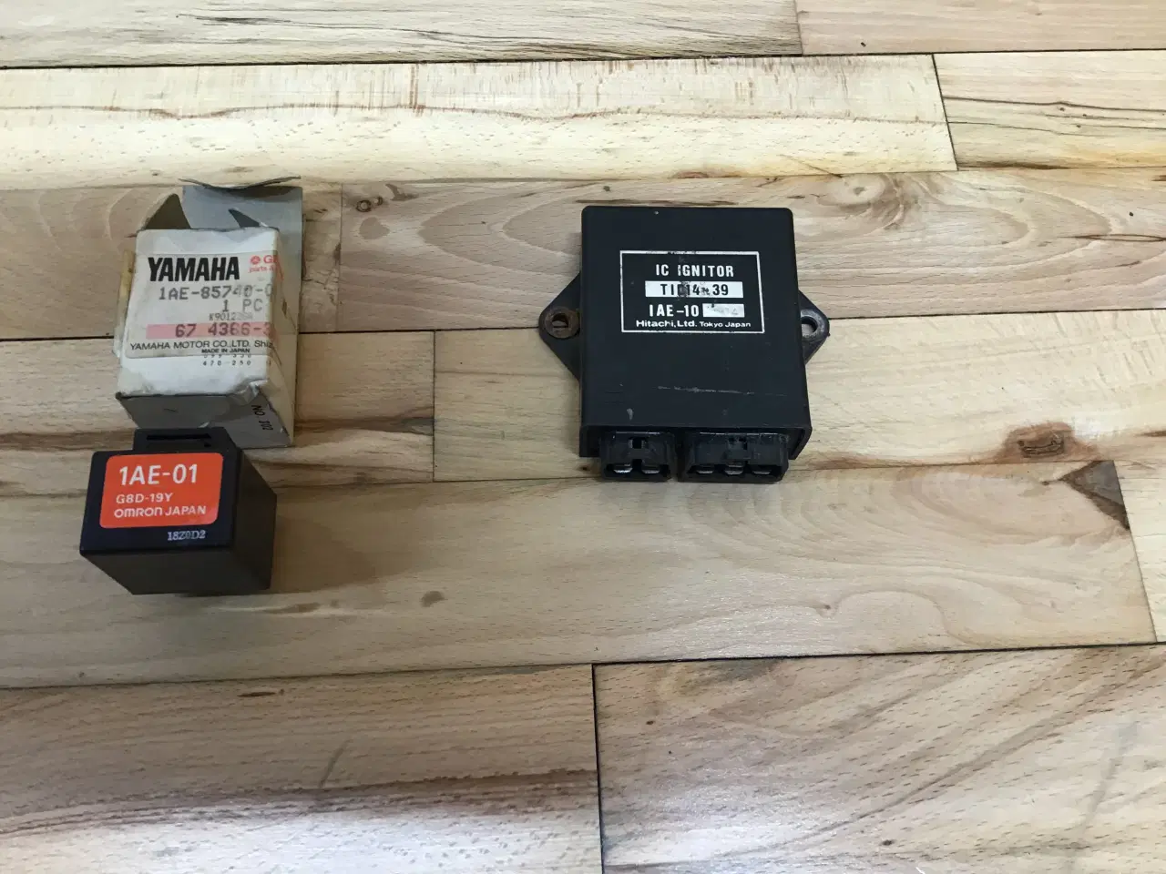 Billede 5 - Yamaha FZ 750 brugte dele