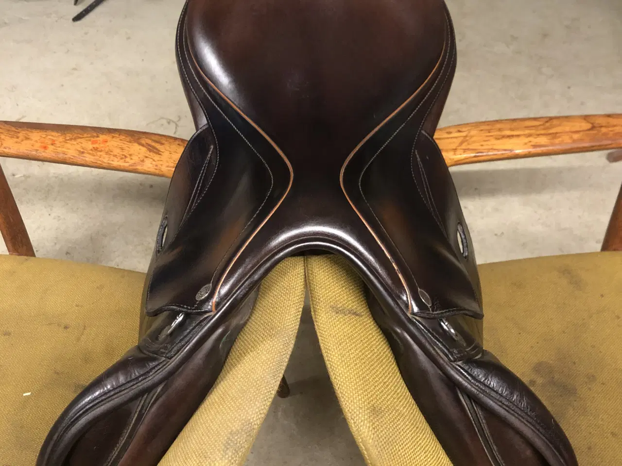 Billede 3 - Equipe Springsadel