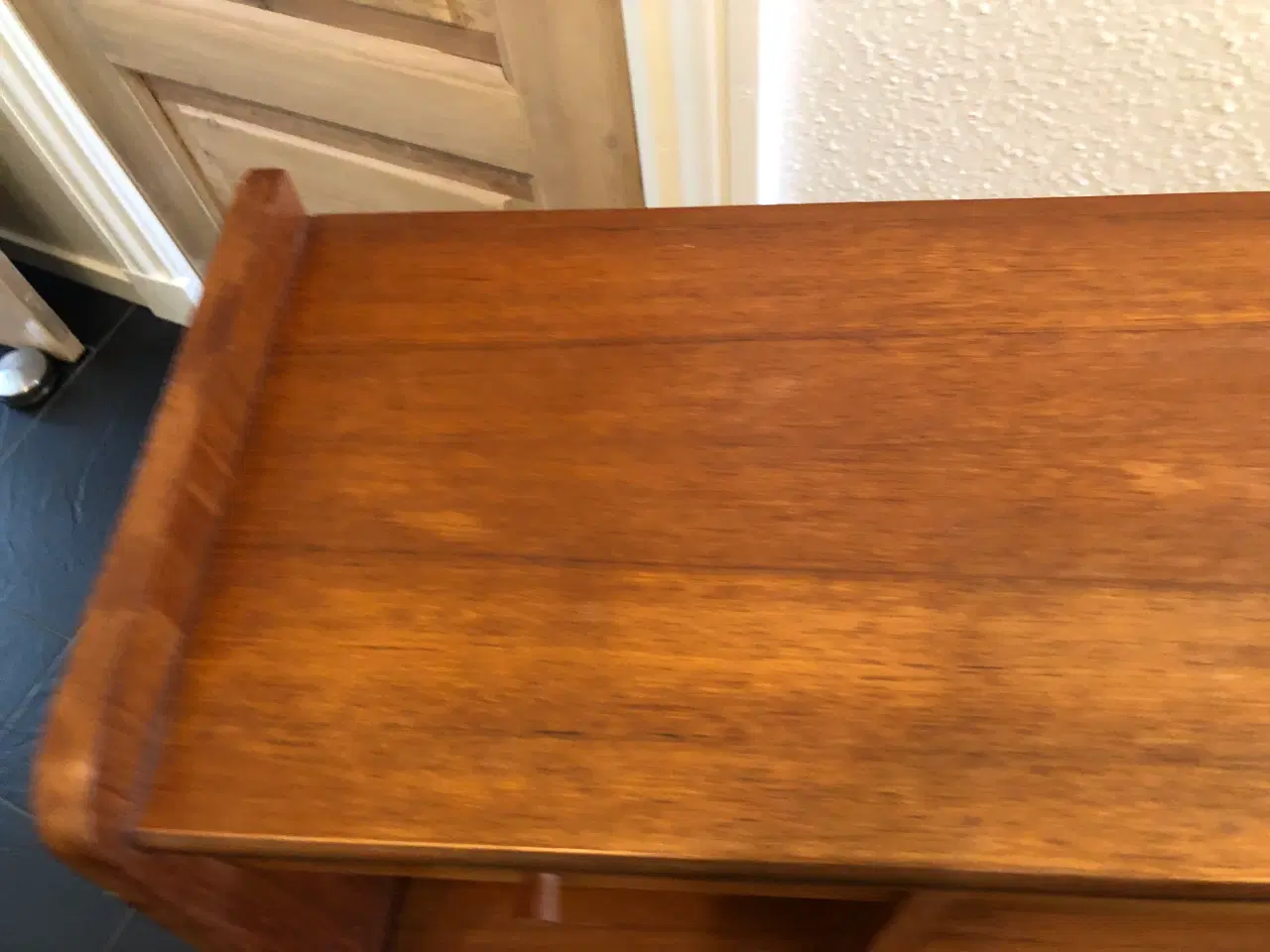 Billede 14 - Chatol i teak med indbygget spejl, skuffer, udtræk