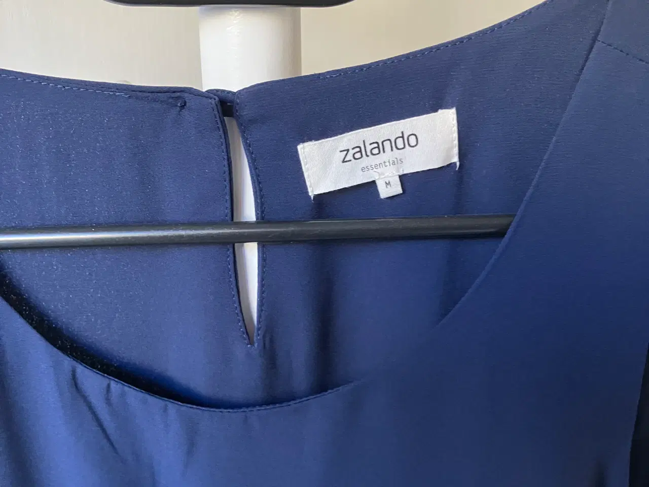 Billede 2 - Blå Zalando top str. M.