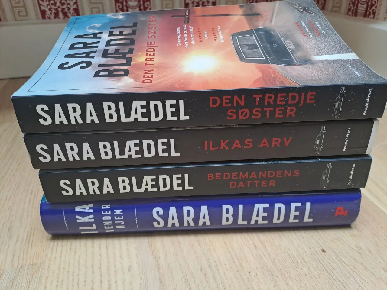 Billede 1 - Sara Blædel bøger