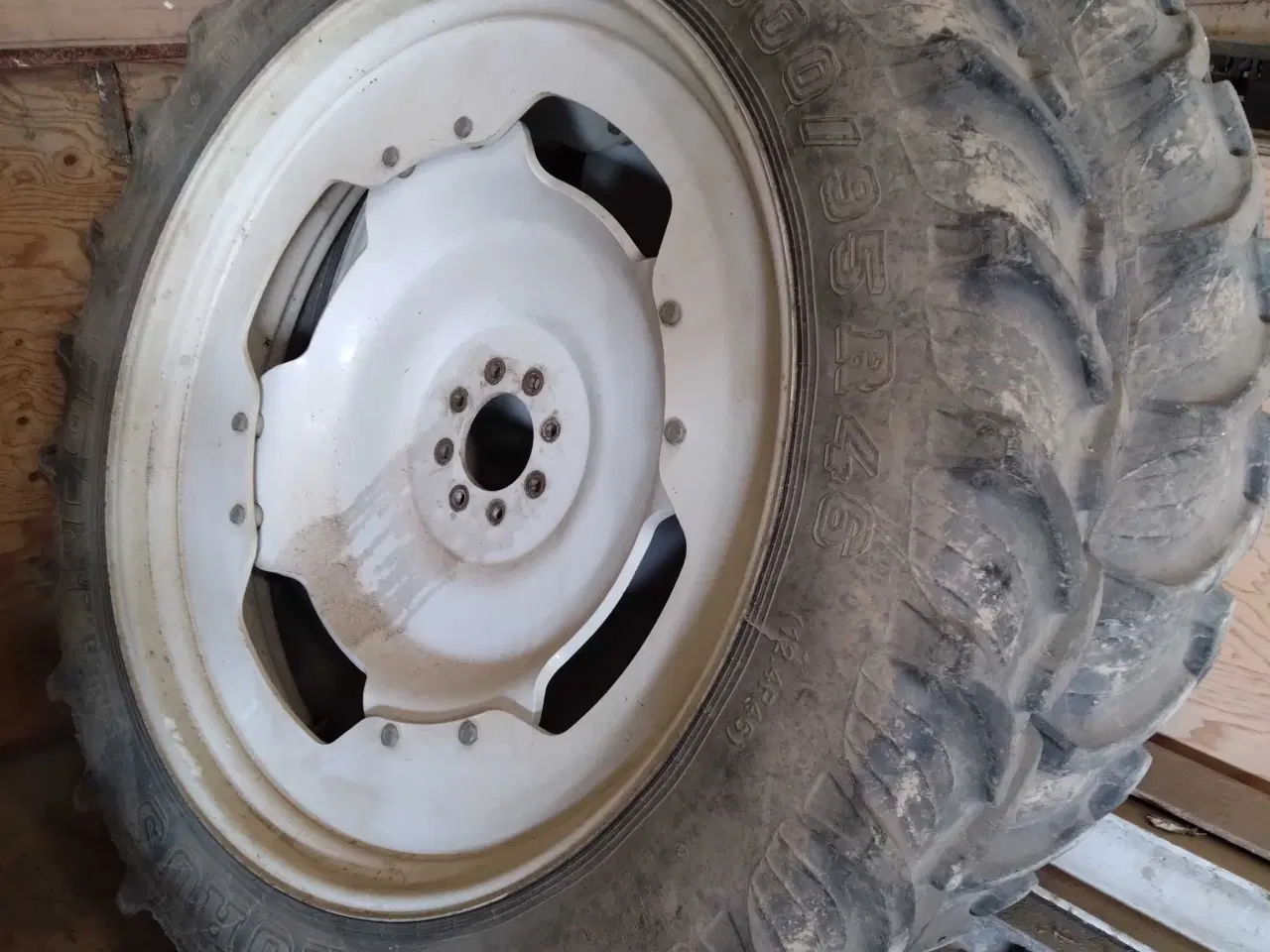 Billede 1 - Sprøjte hjul  270/95R32 og 300/95R46