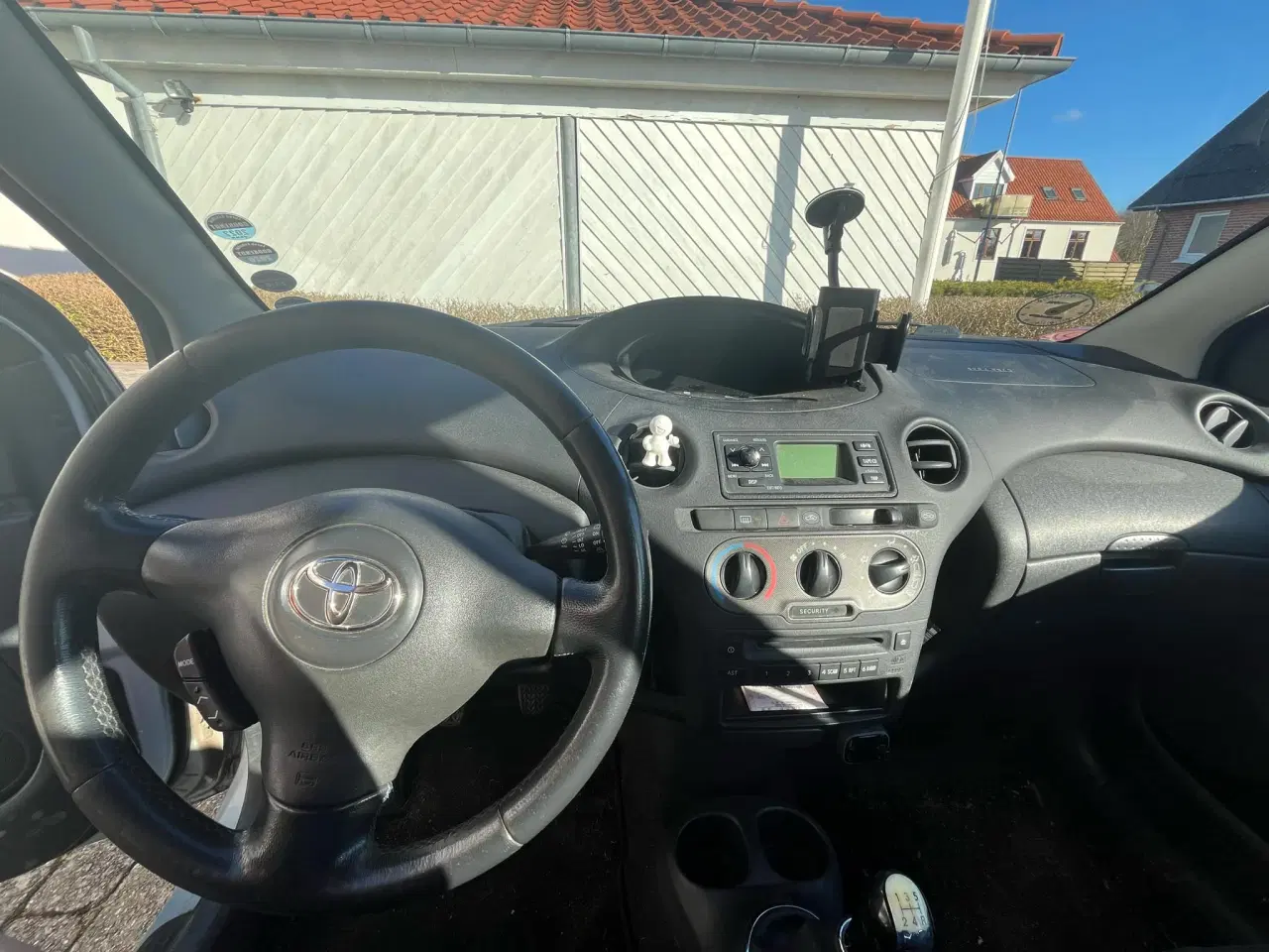 Billede 3 - Toyota Yaris 1,5 år til syn