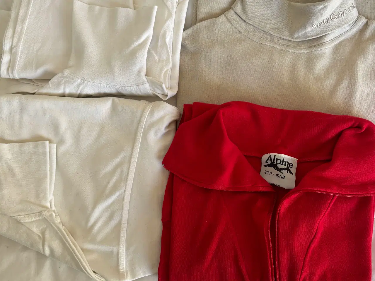 Billede 1 - Sportstrøjer str M/ L