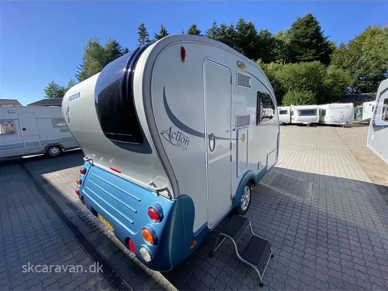 Billede 3 - 2009 - Adria Action 361 PH   MEGET Pæn og velholdt campingvogn