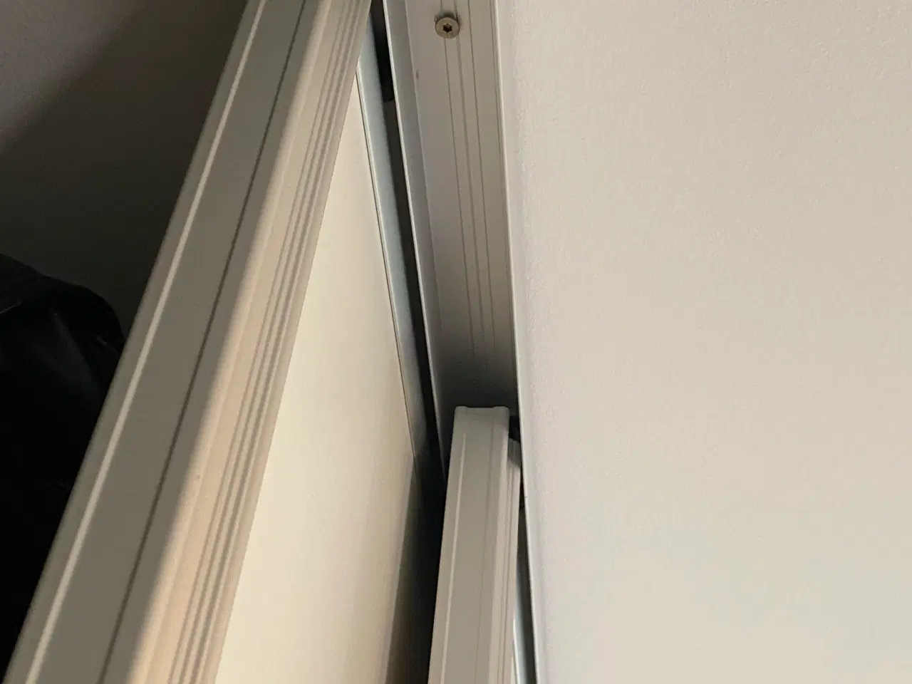 Billede 4 - Skydelåger / garderobe 