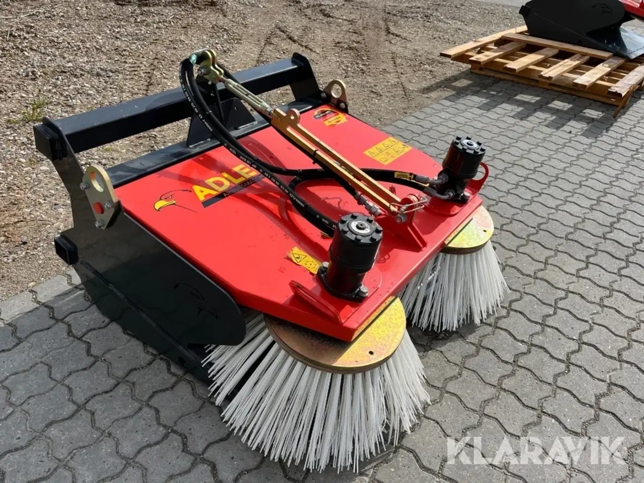 Billede 4 - Fejemaskine Adler R100