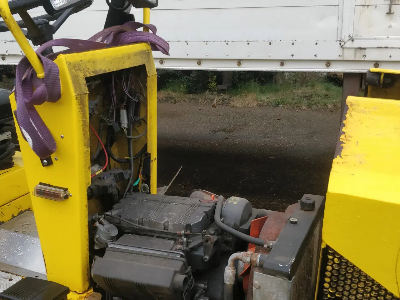 Billede 2 - Knækstyret maskine traktor el dumper el ?