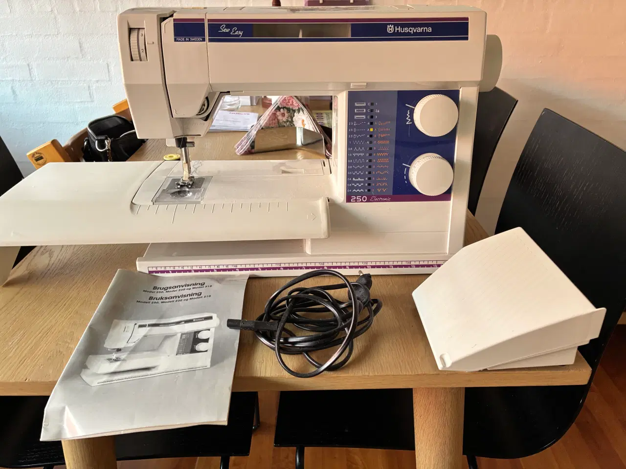 Billede 4 - Husqvarna symaskine 250 Electronic