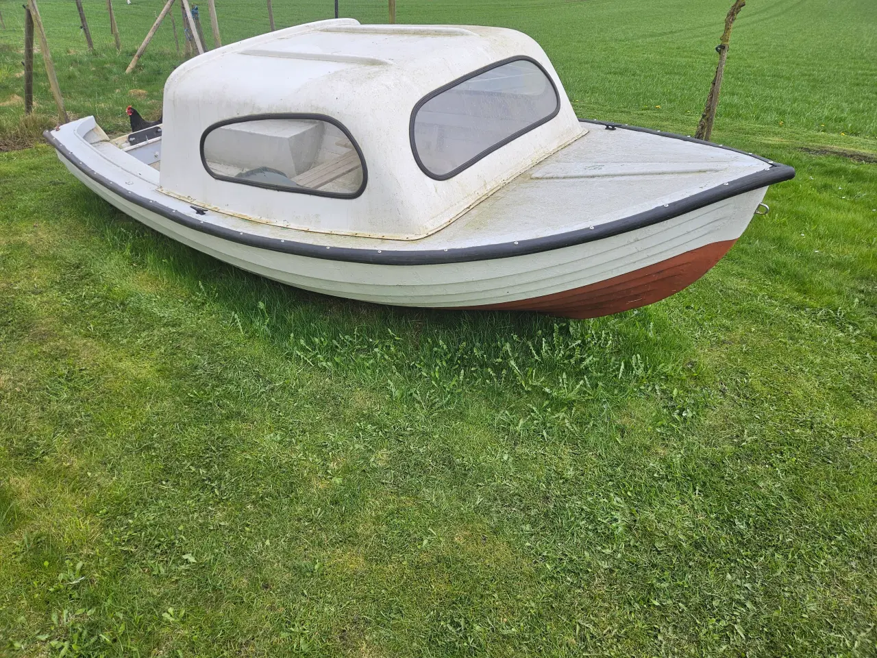 Billede 1 - 14 fod jolle med motor