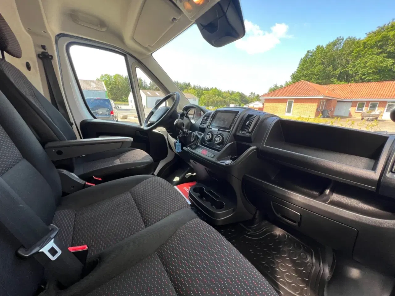 Billede 22 - Peugeot Boxer 335 2,2 BlueHDi 140 L3H2 Premium