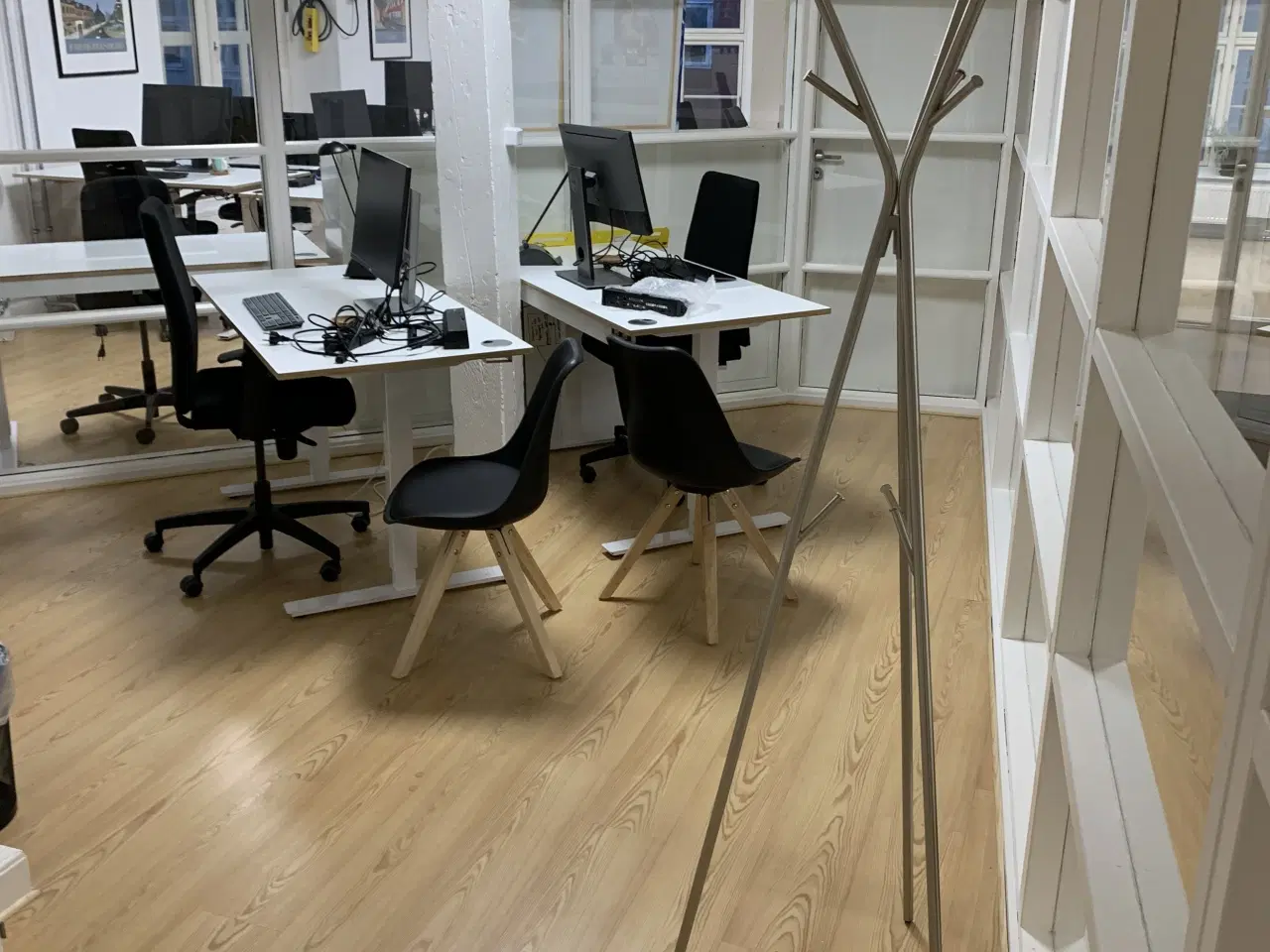 Billede 13 - Flyt direkte ind! 191 m² fuldt møbleret kontor med mødefaciliteter. internet og parkering – kun få skridt fra Nørreport
