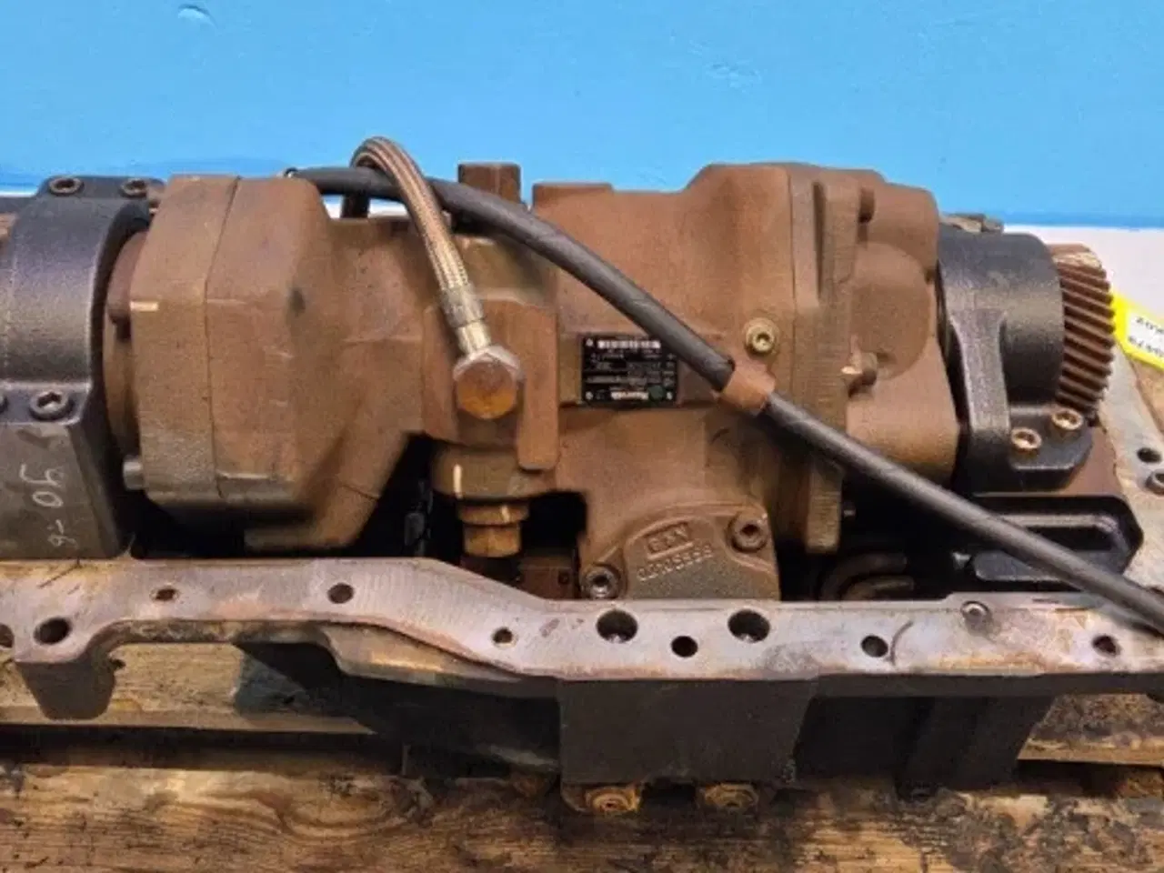 Billede 11 - Case Optum 300 Hydrostatisk Pumpe 84536173