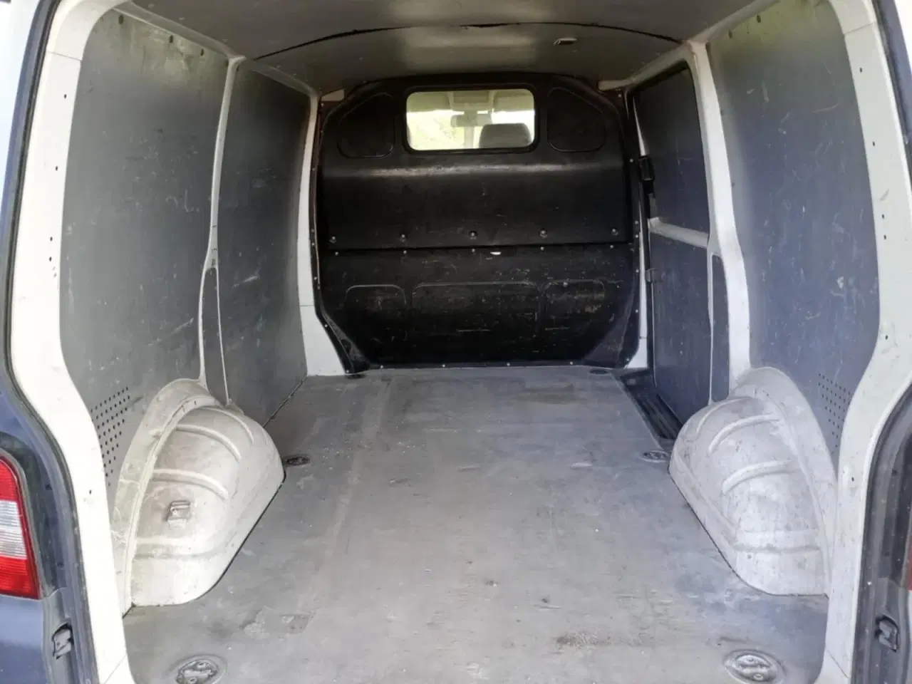Billede 9 - VW Transporter 2,0 TDi 114 Kassevogn kort BMT