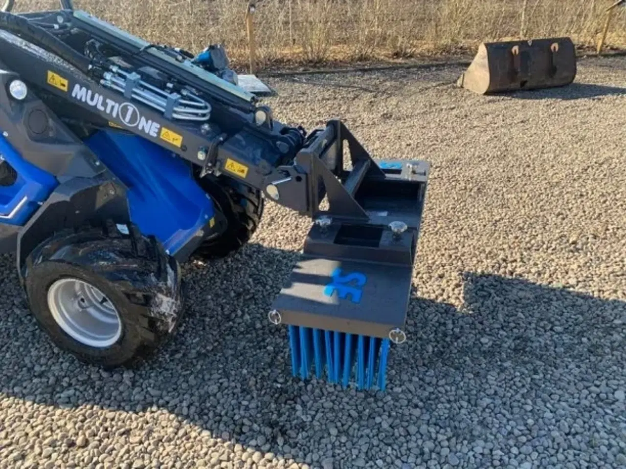 Billede 3 - Skubbekost passer på Multione/Avant