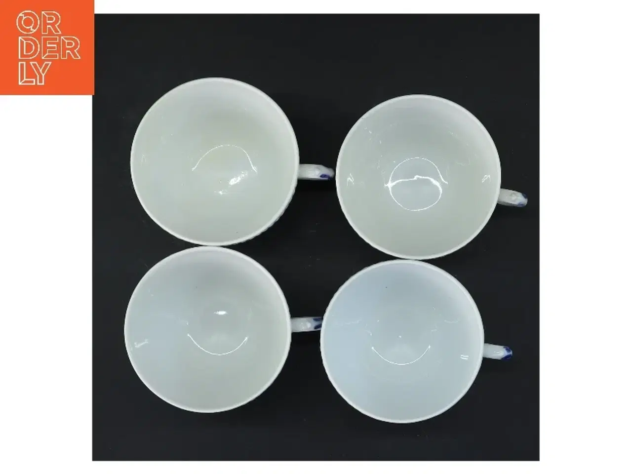 Billede 3 - 4 kopper med blå blomst motiv fra Royal Copenhagen (str. 4 stk Ø 8,5 cm)