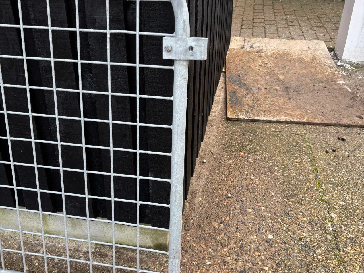 Billede 2 - Galvaniseret låge