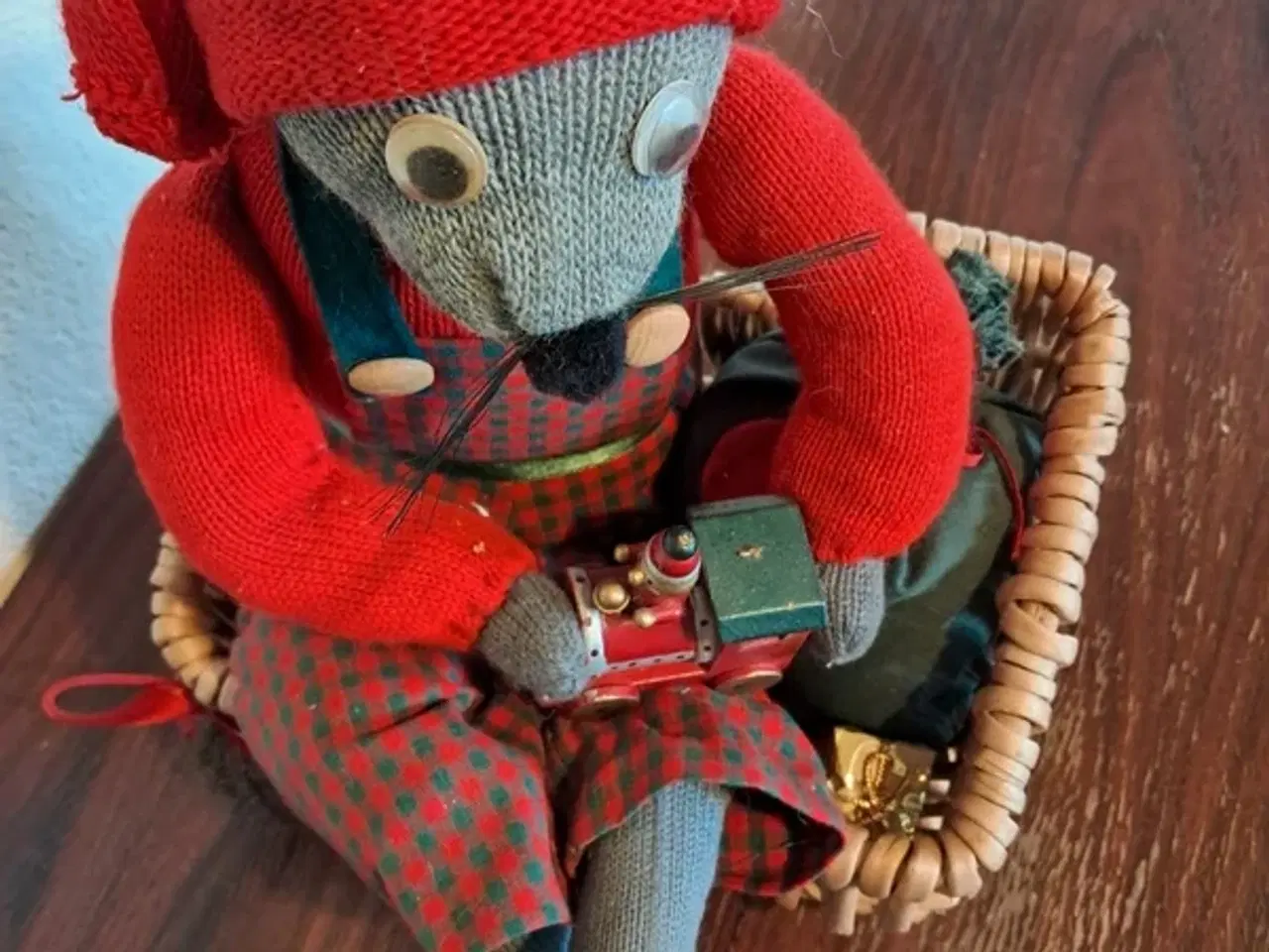 Billede 6 - Julemus i kurv