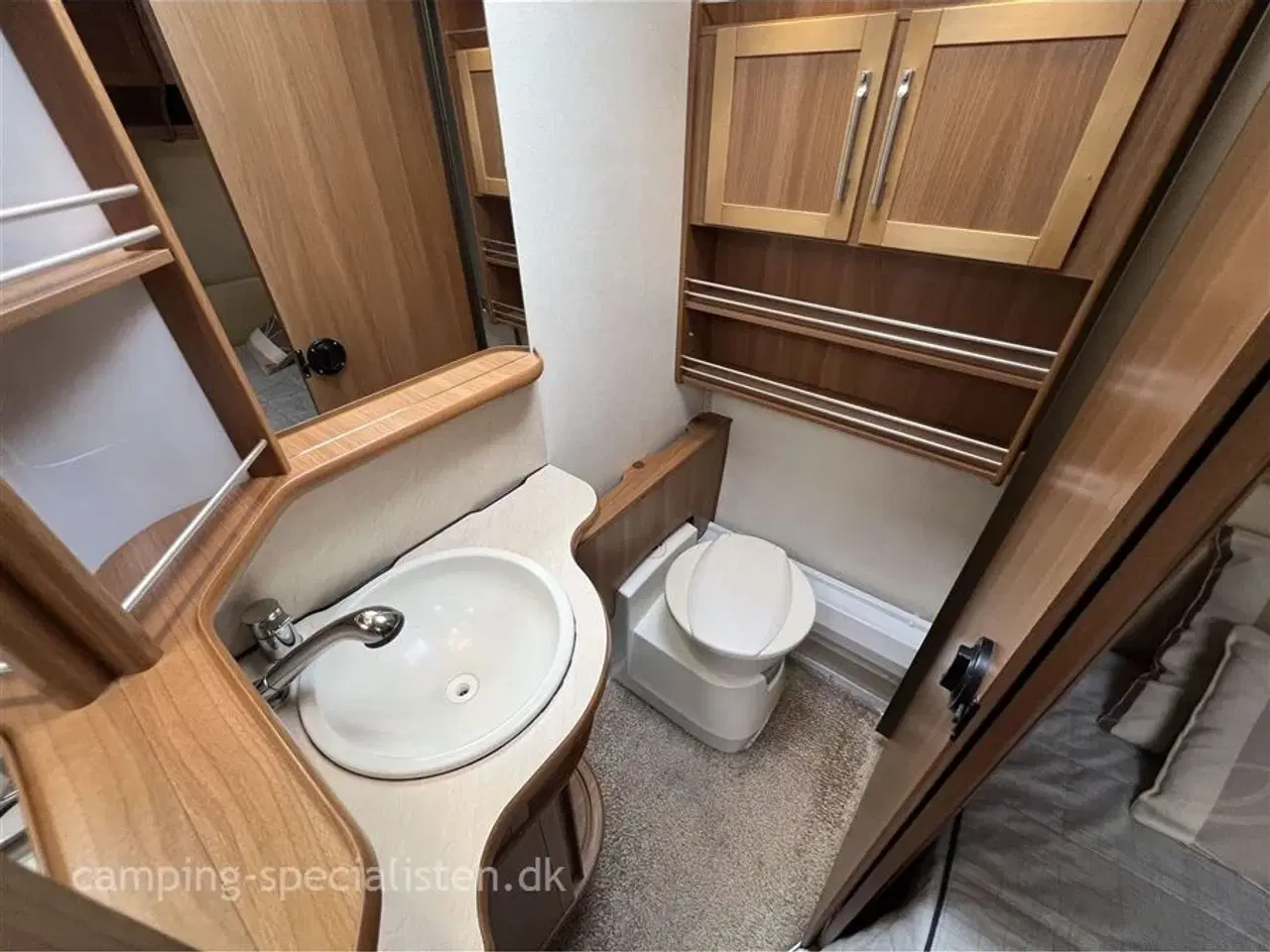 Billede 8 - 2009 - Kabe Royal 560 XL KS   2009 Kabe Royal 560 XL KS - Se den nu hos Camping-Specialisten.dk