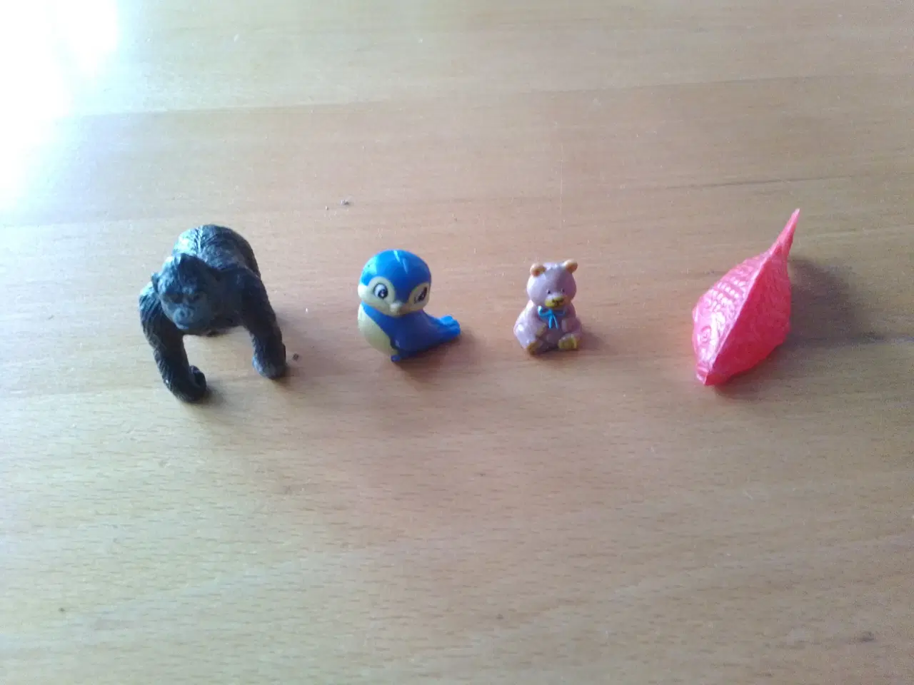 Billede 4 - Pindsvin, muldvarp, svane, gorilla m.fl.