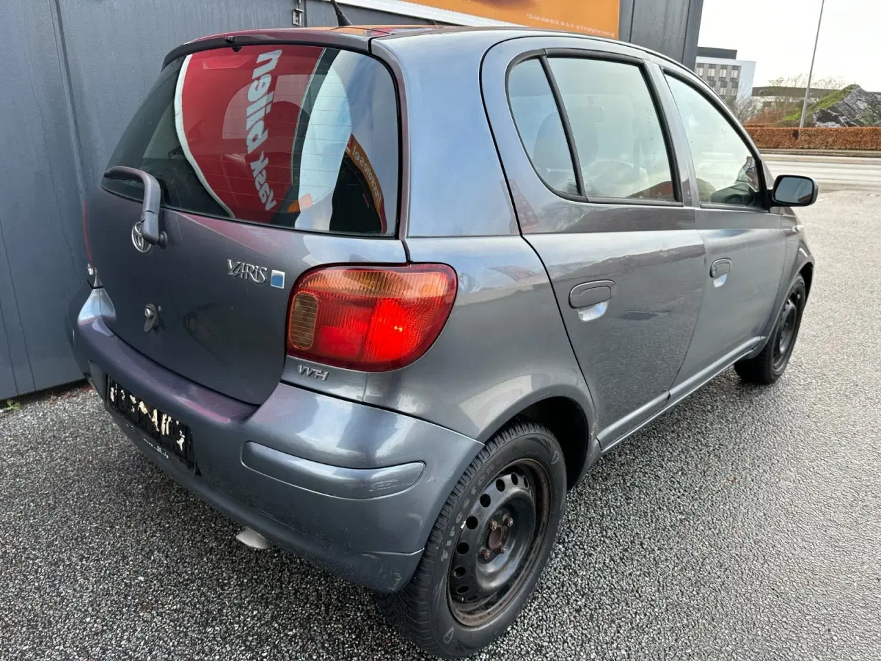 Billede 3 - Toyota Yaris 1,3 Luna