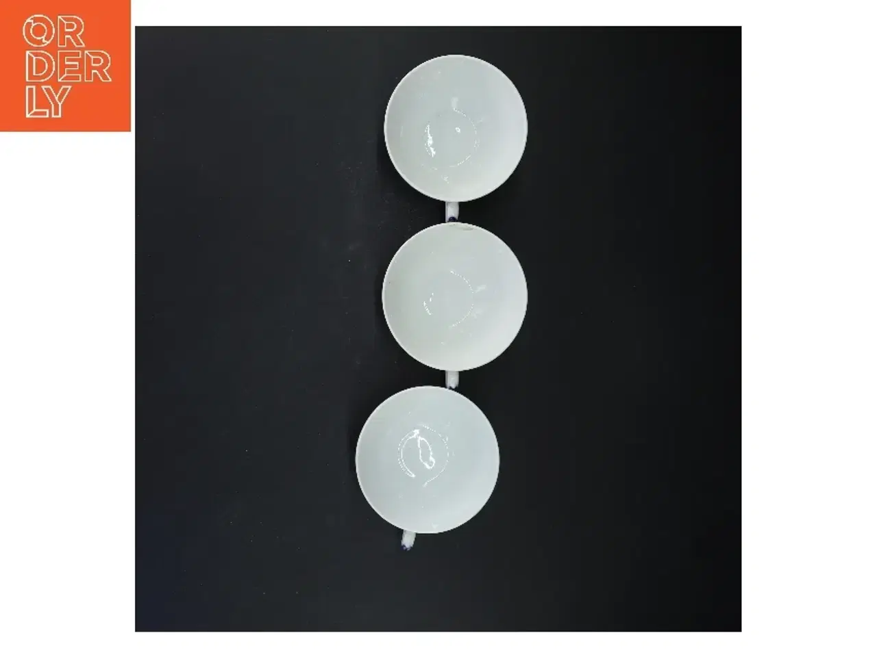 Billede 2 - Kaffekopper med blå blomst fra Royal Copenhagen (str. 3 styk, ø 10 cm)