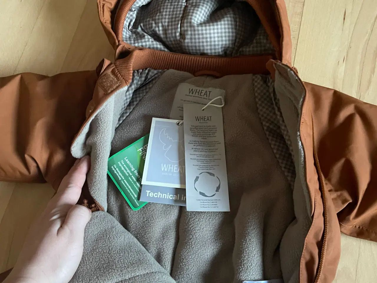 Billede 2 - Wheat flyverdragt