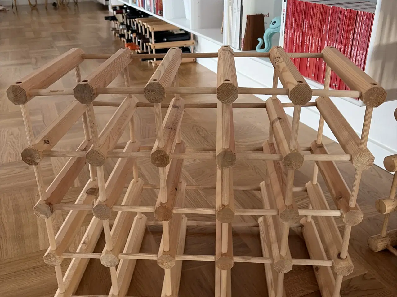 Billede 1 - Vinreol sekskantet 25 flasker