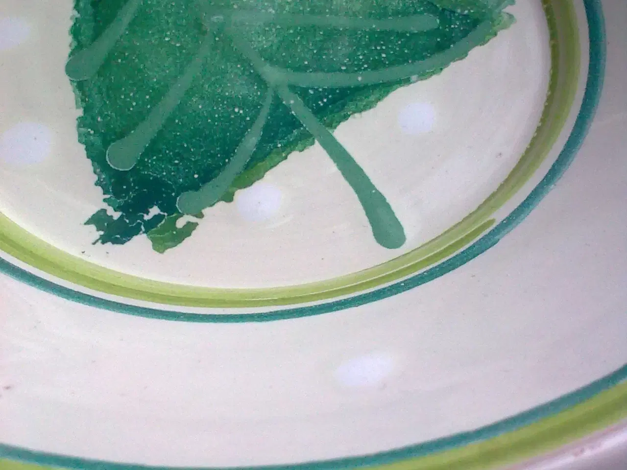 Billede 3 - Sne falder på grantræ * Keramik Dansk design