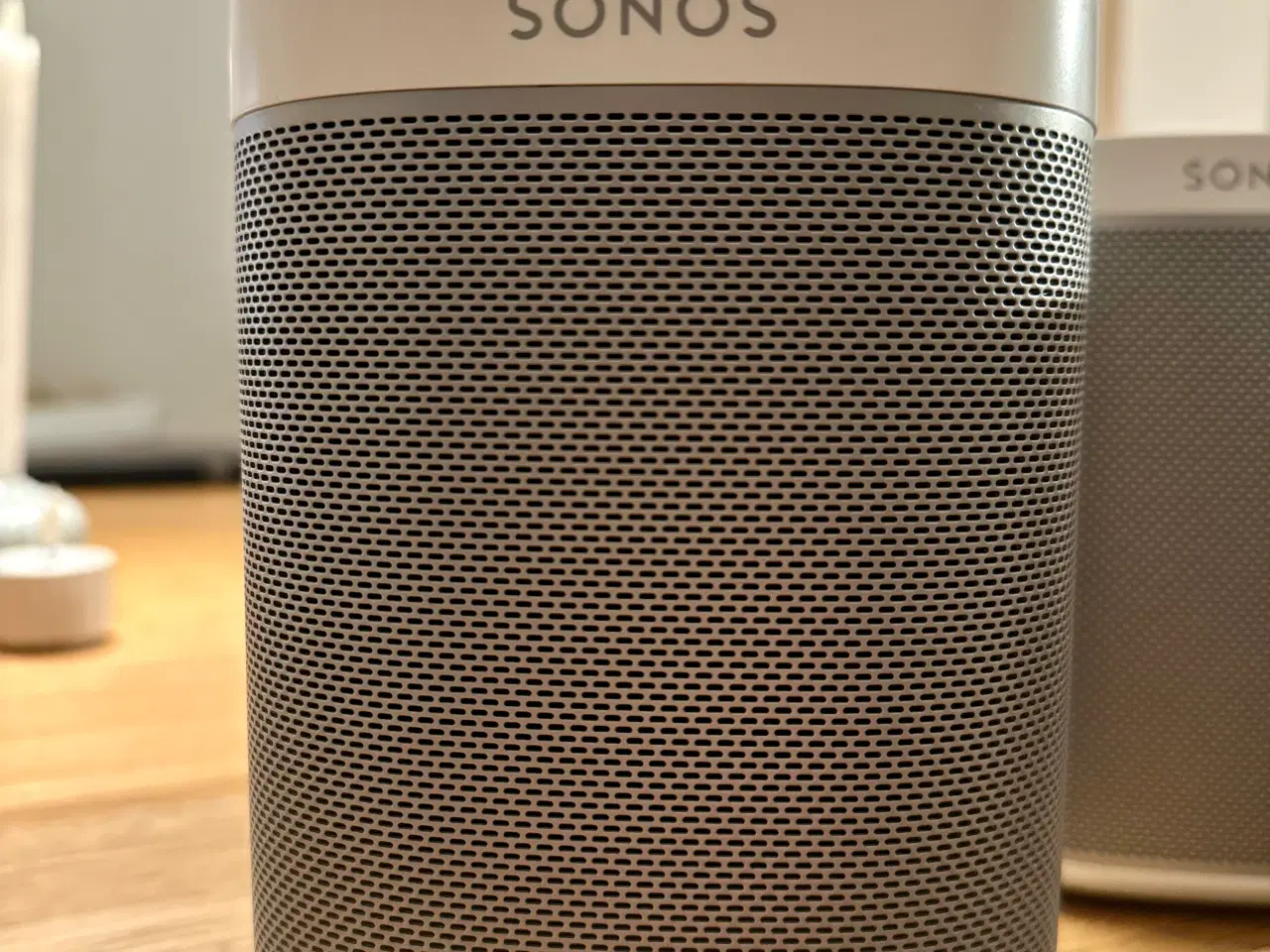 Billede 2 - 2 TILBAGE - Sonos Play:1 Perfekt Stand (Hvid)