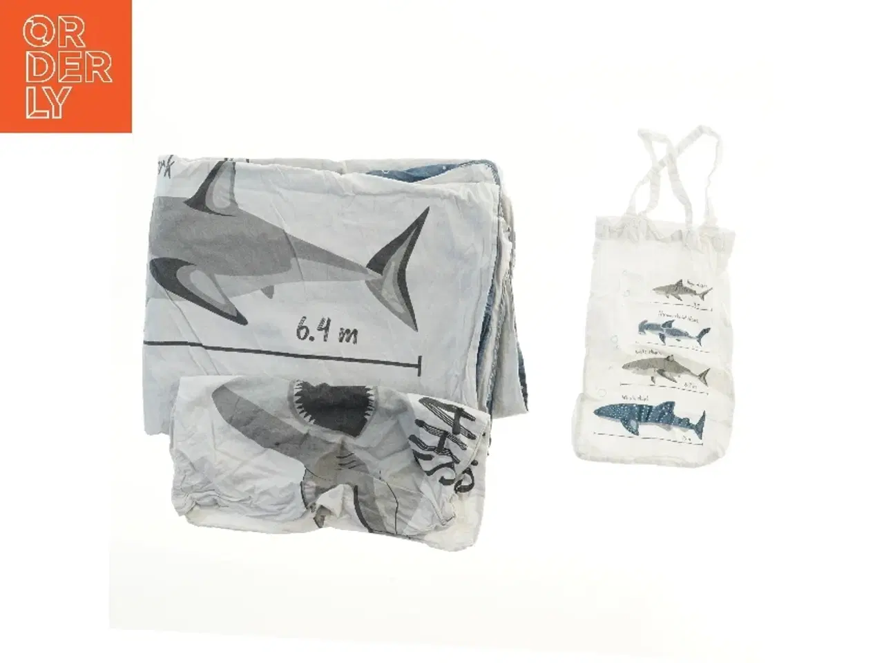 Billede 1 - Barnesengetøj med hajmotiv (str. 27x39 & 94x127 cm)