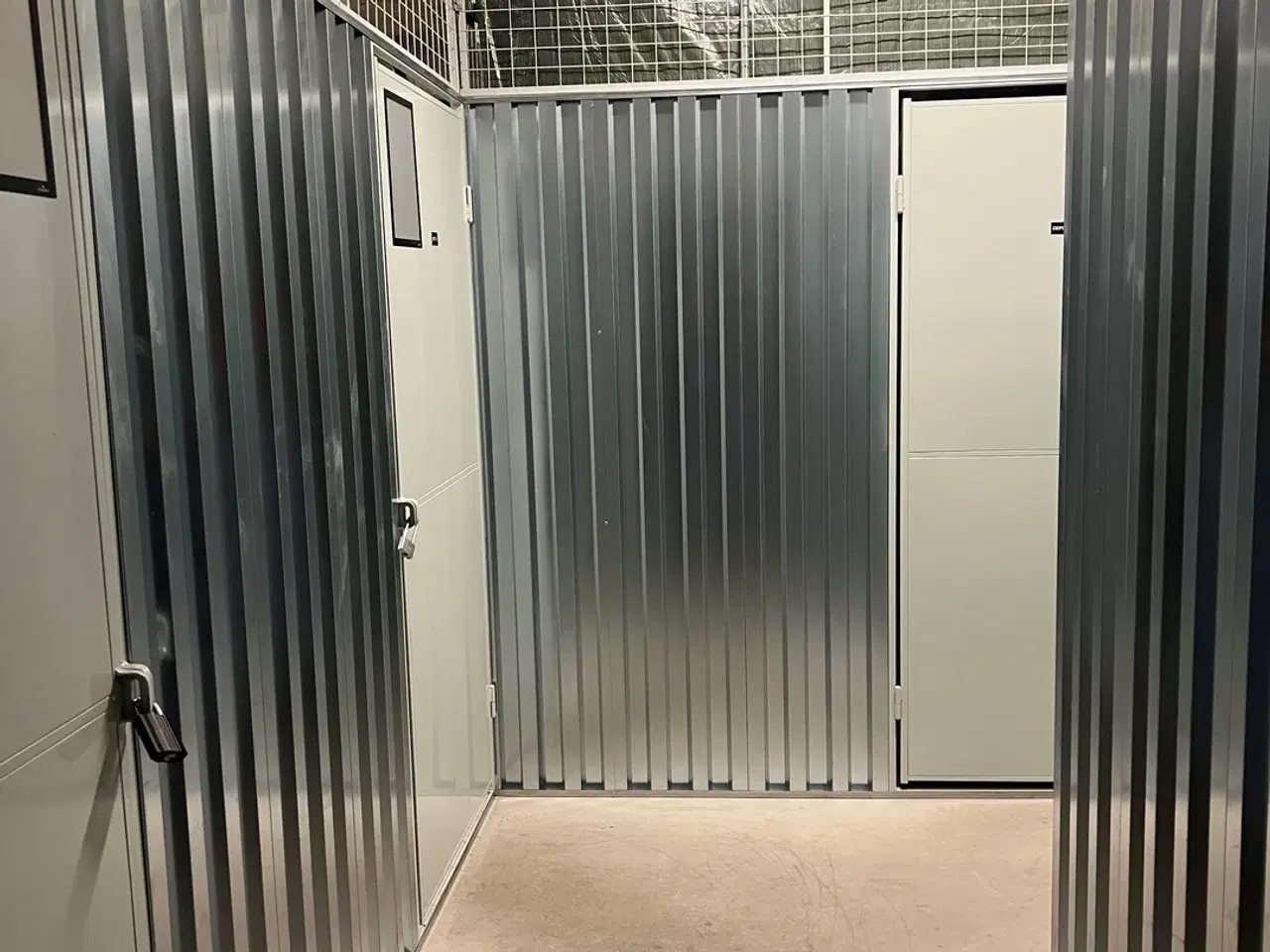 Billede 2 - Gode lagerrum i høj kælder