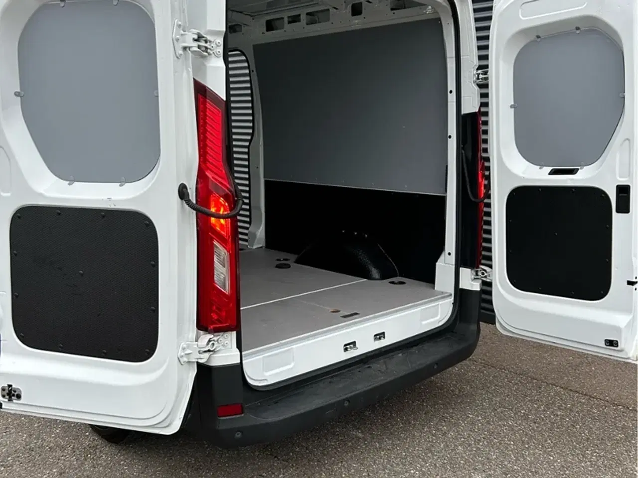 Billede 10 - Maxus e-Deliver 9 L3H2 EL 204HK Van Aut.