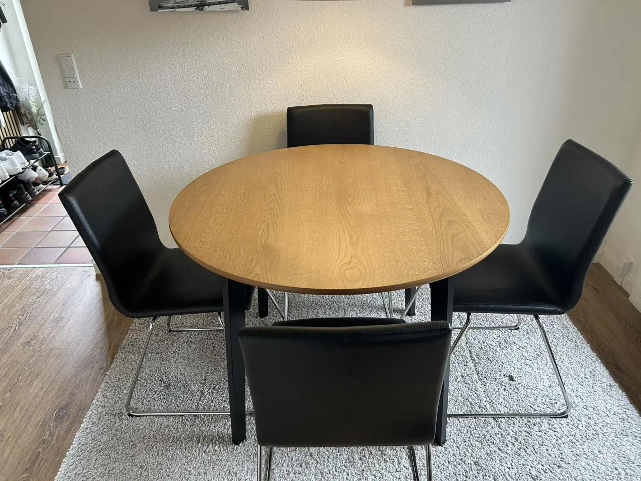 Billede 2 - Bord og stole
