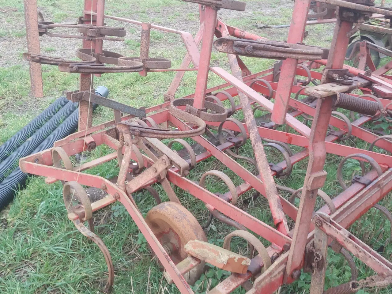 Billede 6 - Kongskilde såbedsharve med rotorsmulder