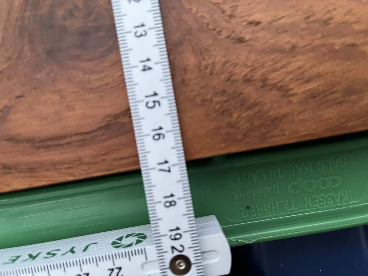 Billede 4 - Teak-hylde med metalophæng. Giv bud.