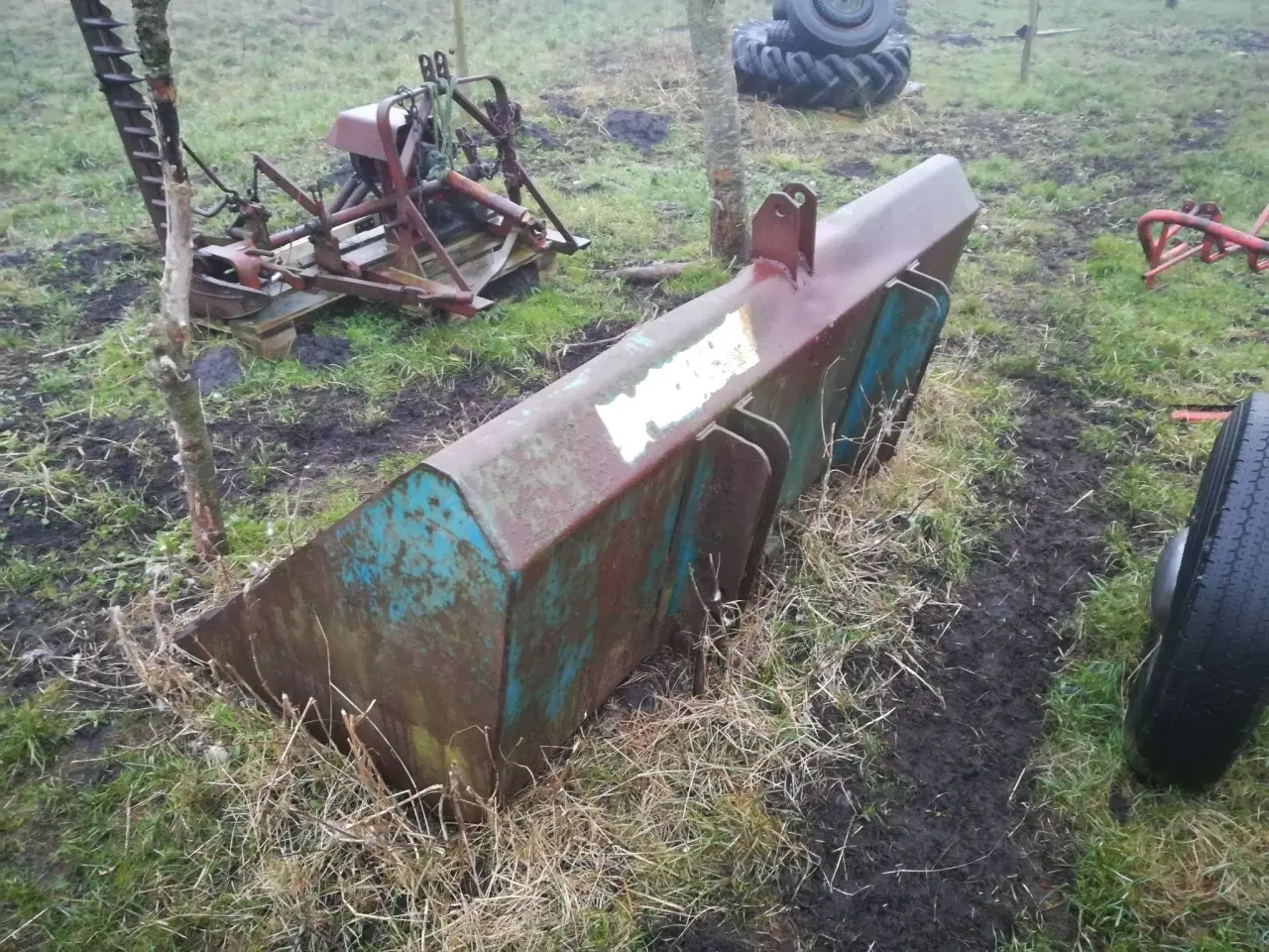 Billede 2 - Stor bagskovl incl tipcylinder