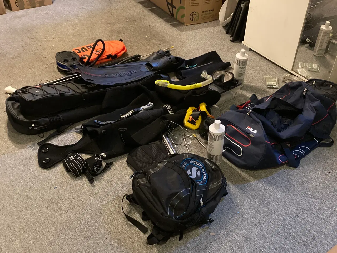 Billede 2 - Dykkerdragt. At L