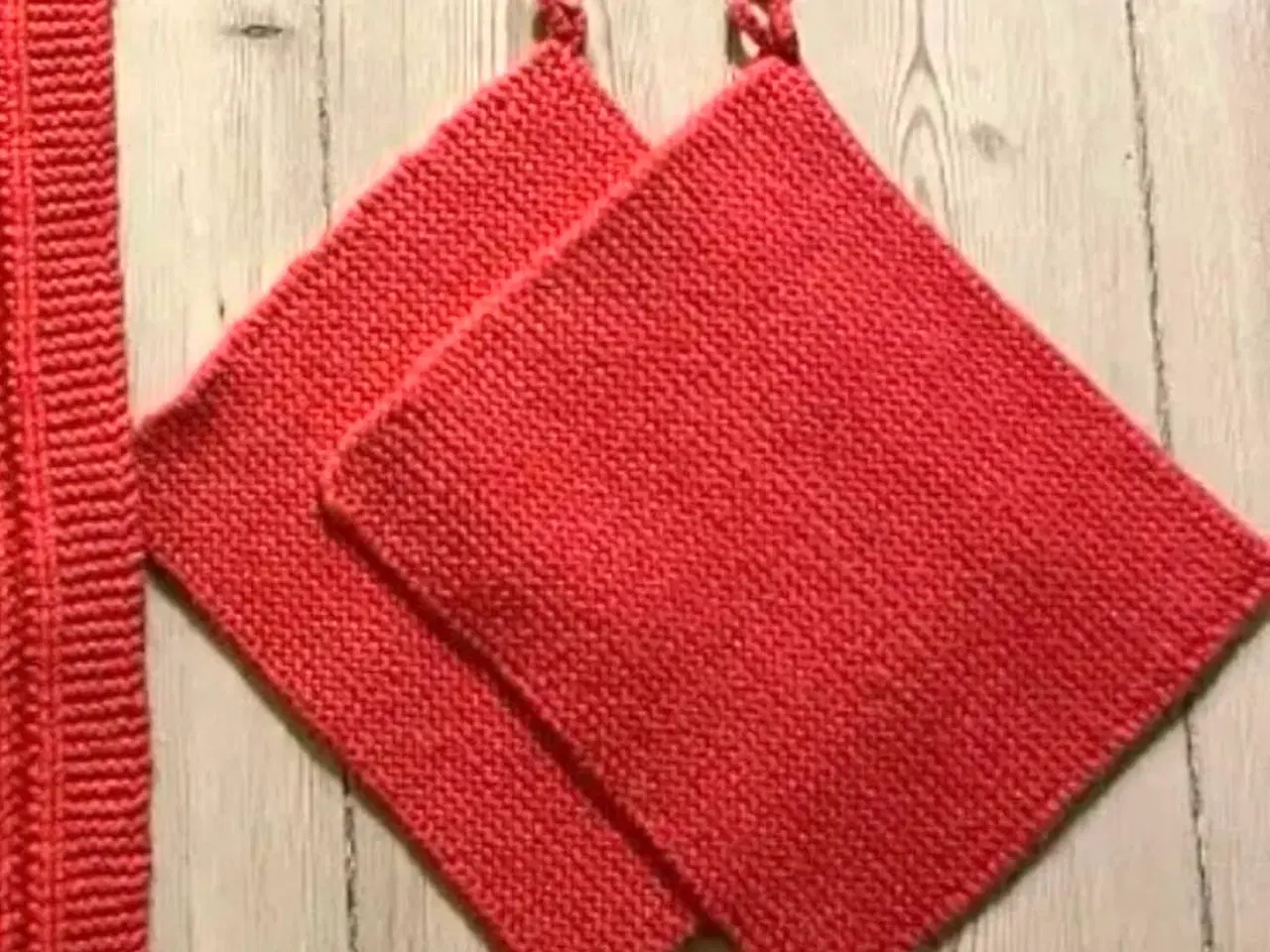 Billede 1 - Håndklæde og grydelapper 