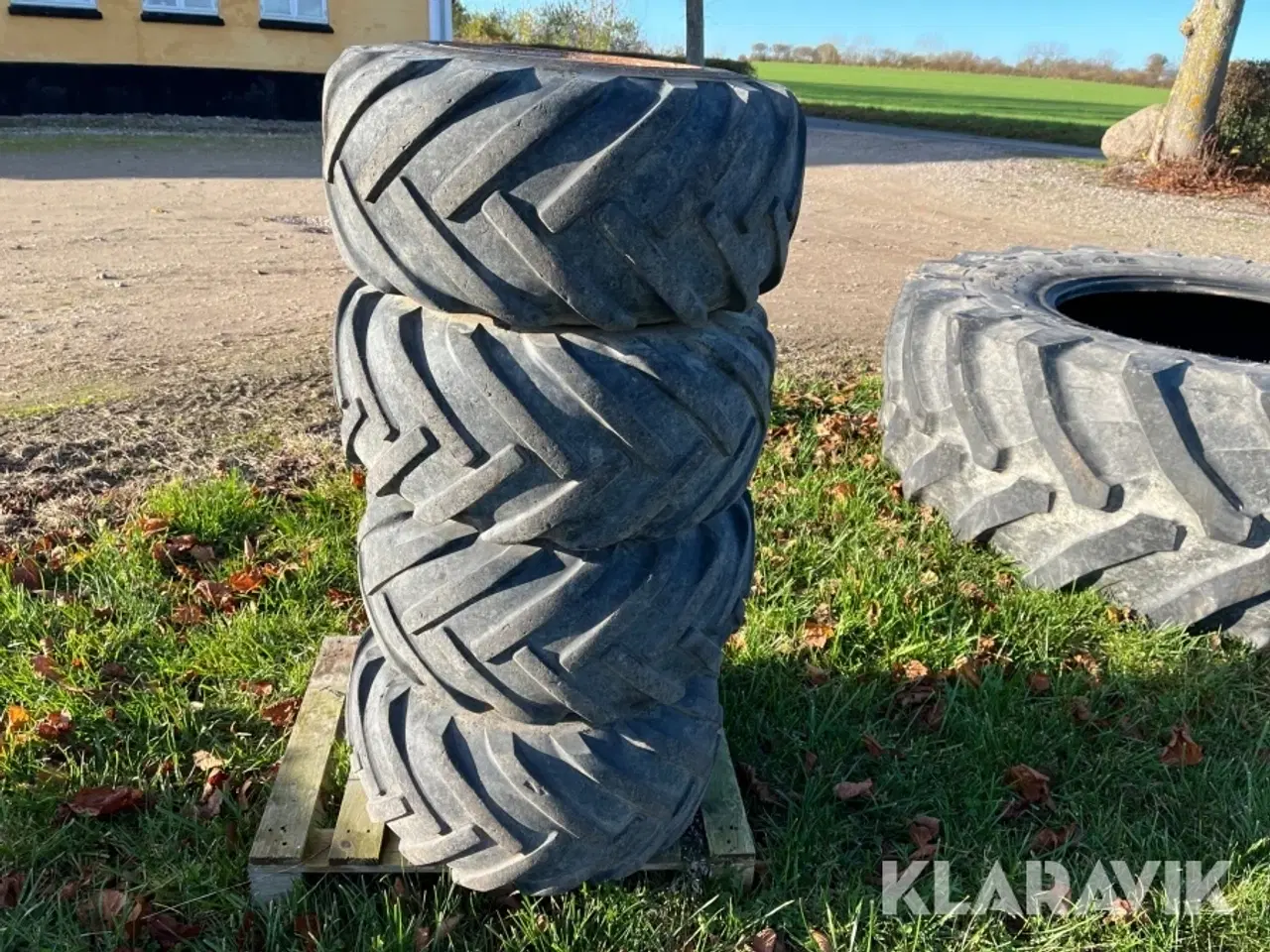 Billede 1 - Dæk 4 styk